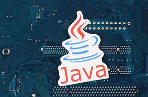 Java Programming Logo vor einer elektronischen Leiterplatte als Hintergrund Java Programming Logo vor einer elektronischen Leiterplatte als Hintergrund